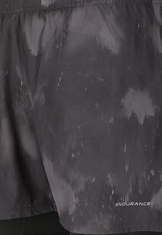 ENDURANCE Regular Shorts 'Koy' in Schwarz