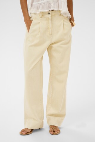 SOAKED IN LUXURY regular Jeans 'SLNinnia' i gul: forside