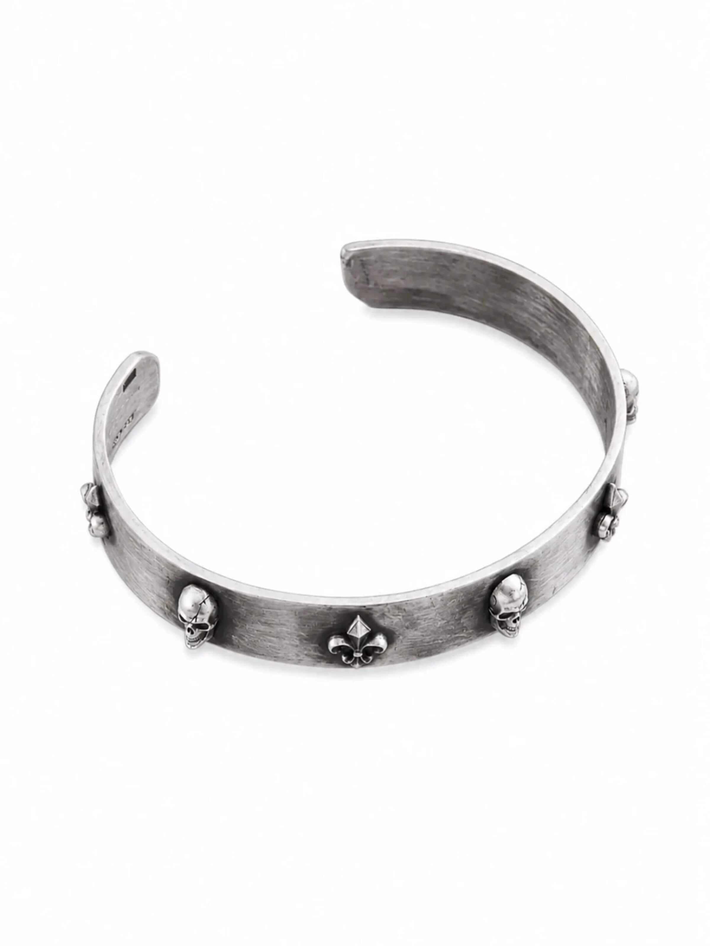 Braccialetto 'Fleur De Lis Skull' di REYTEL in argento: frontale
