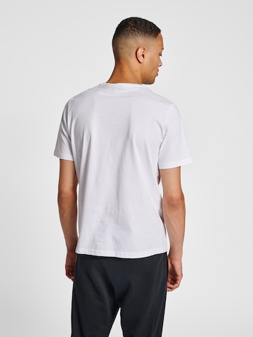 T-Shirt 'Jose' Hummel en blanc
