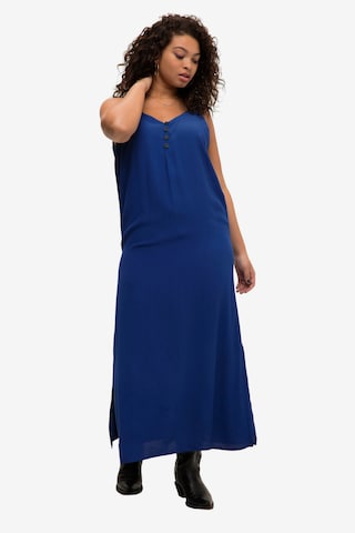 Robe Studio Untold en bleu : devant