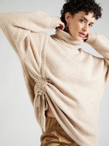 SOMETHINGNEW Sweater 'KIARA' in Beige