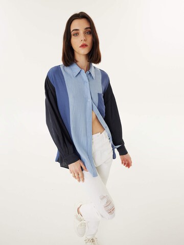 Twist Blouse in Blauw