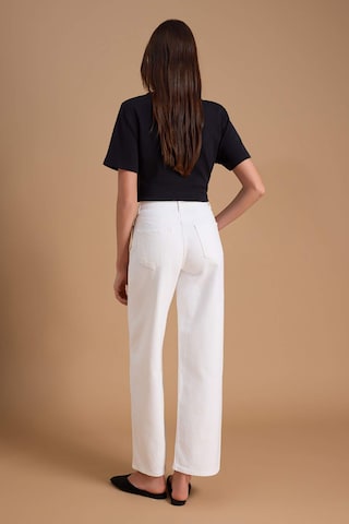 Trendyol - Loosefit Vaquero en blanco