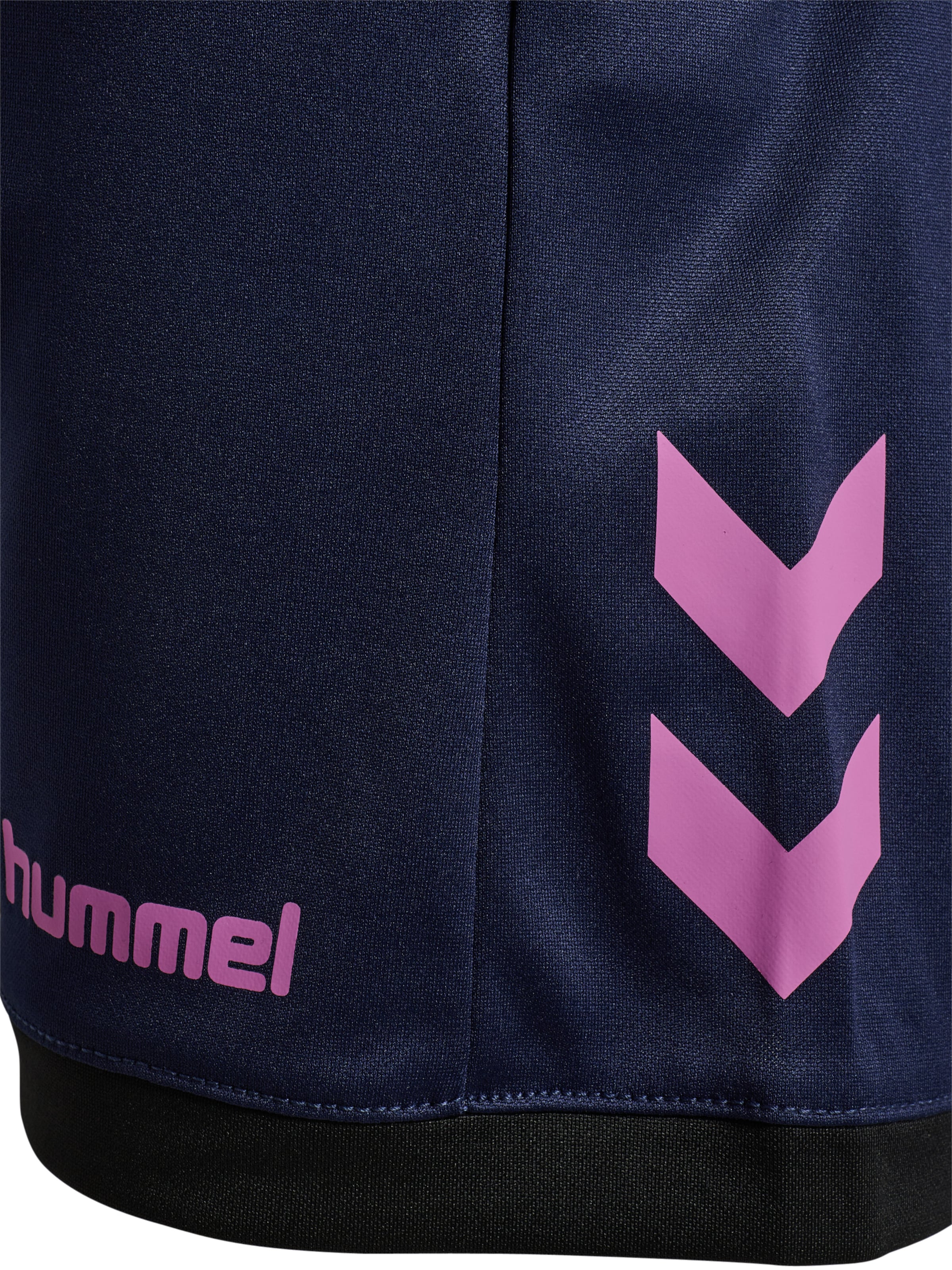 Hummel Regular Sportshorts in Blau