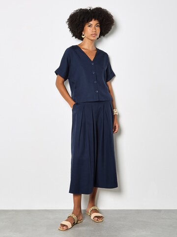 Flared Pantaloni di Apricot in blu: frontale