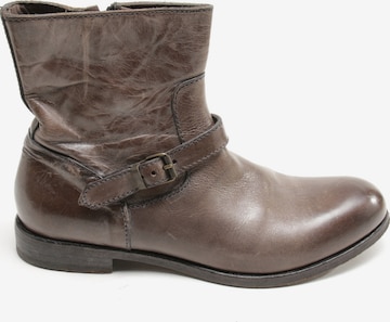 MOMA Dress Boots in 38 in Brown: front
