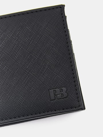 Pull&Bear Wallet in Black