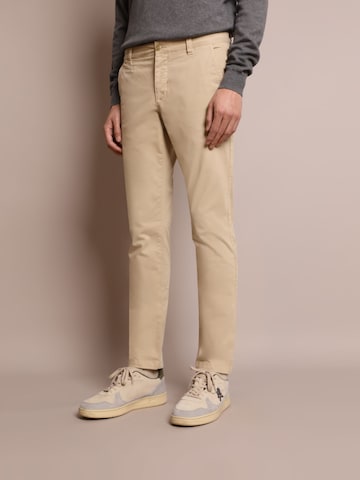 Scalpers Regular Chino in Beige: voorkant