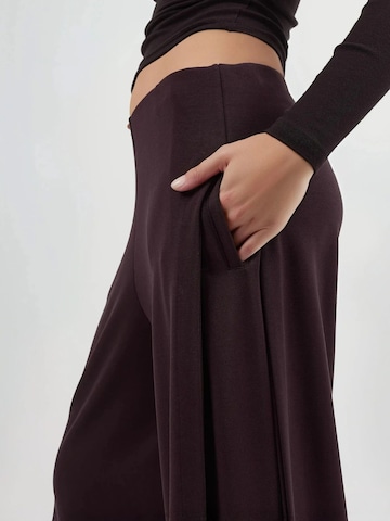 Busem Wide leg Broek in Rood