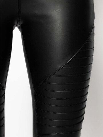 SASSYCLASSY Slimfit Hose‌‌‌‌‌‌‌ in Schwarz