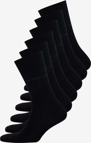 WESTMARK LONDON Socks in Black: front