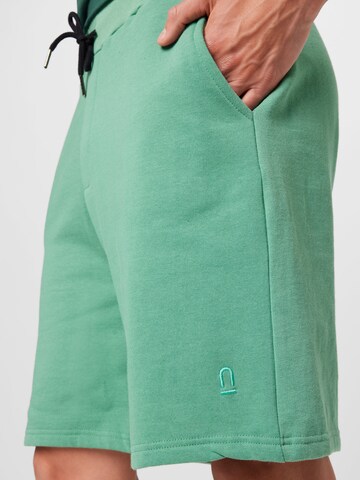 NU-IN Normální Kalhoty – zelená
