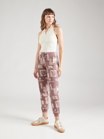 Tapered Pantaloni 'La Compa' di Iriedaily in lilla