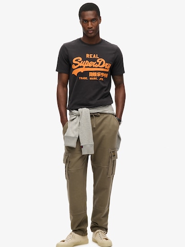 Superdry T-shirt 'Neon' i grå