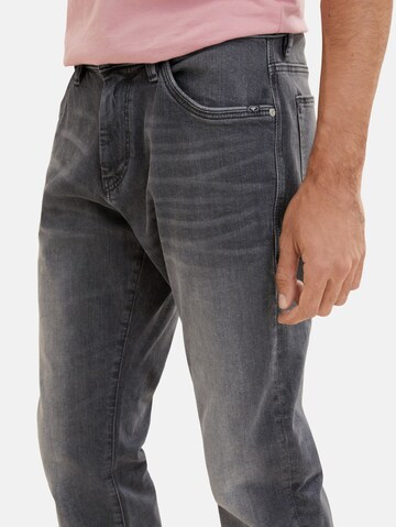 regular Jeans 'Marvin' di TOM TAILOR in grigio