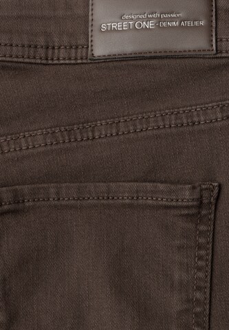 STREET ONE Regular Jeans in Brown