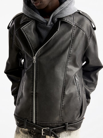 Pull&Bear Between-Season Jacket in Black