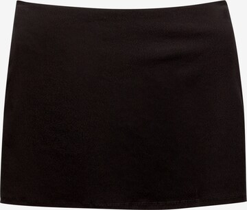 Pull&Bear Skirt in Black: front