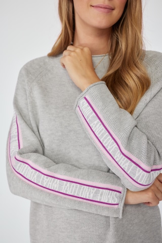 LIEBLINGSSTÜCK Sweater in Grey