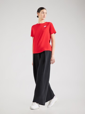 Nike Sportswear Shirt 'Club Essential' in Red