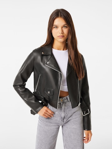 Veste mi-saison Bershka en noir : devant