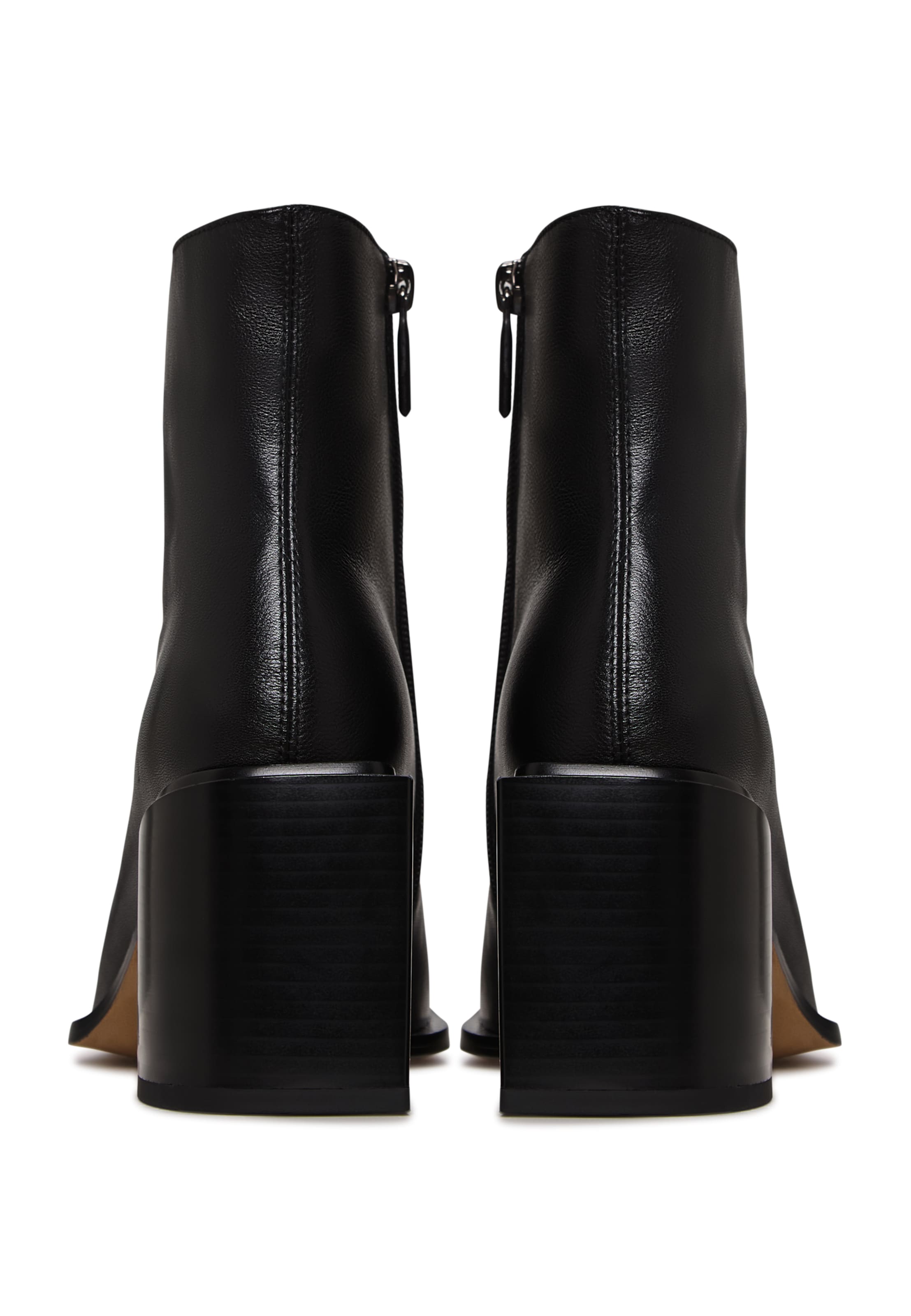 CESARE GASPARI Stiefelette in Schwarz