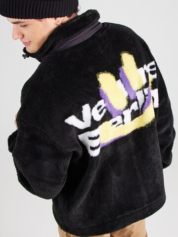 Vertere Berlin Fleecejacke 'SMILE FOR ME' in Schwarz