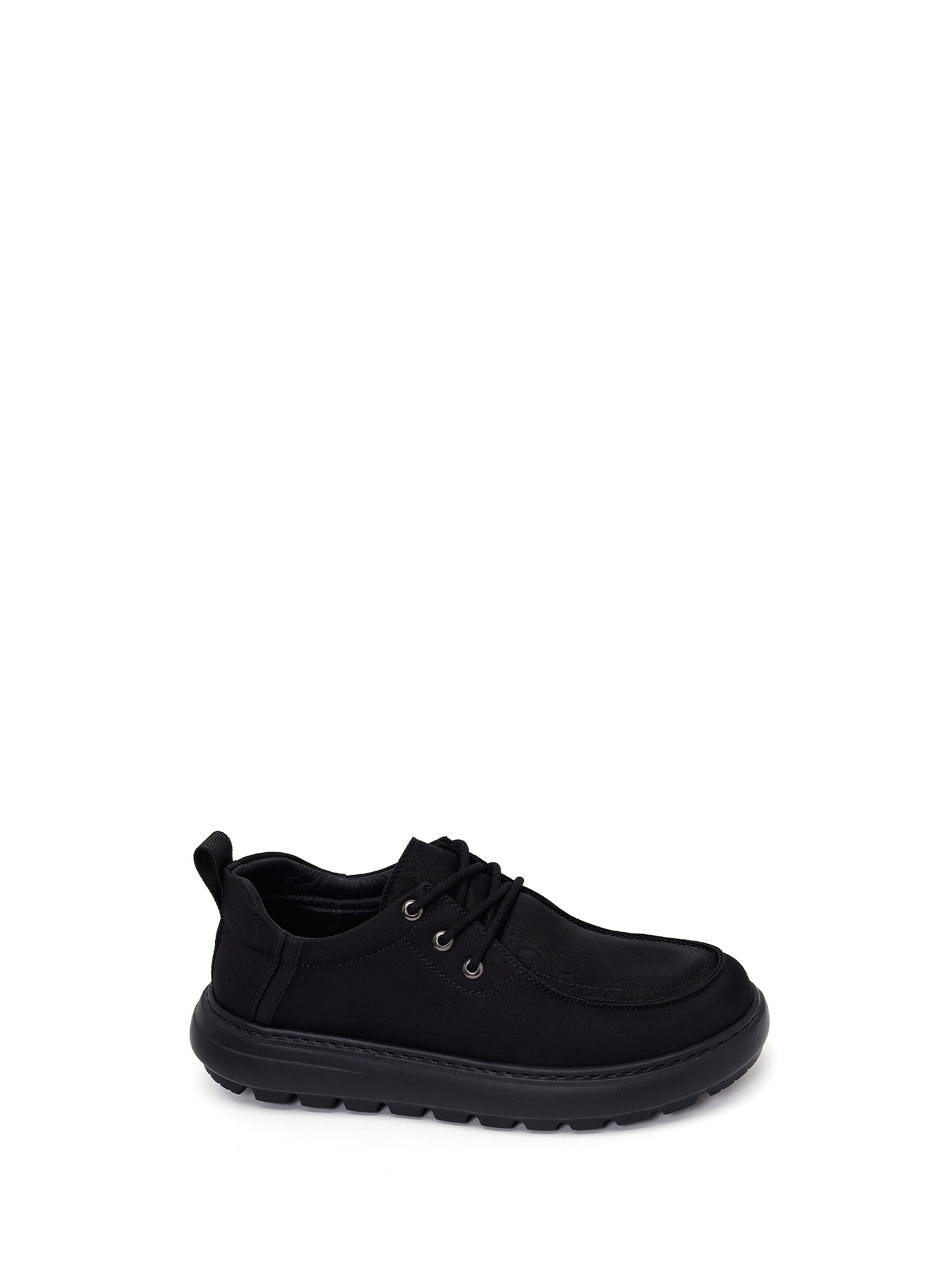 Derimod - Sapato com atacadores em preto