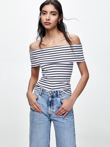 Pull&Bear Shirt in Blauw: voorkant