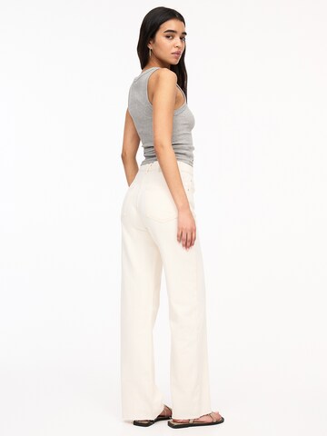 Regular Jean Pull&Bear en blanc