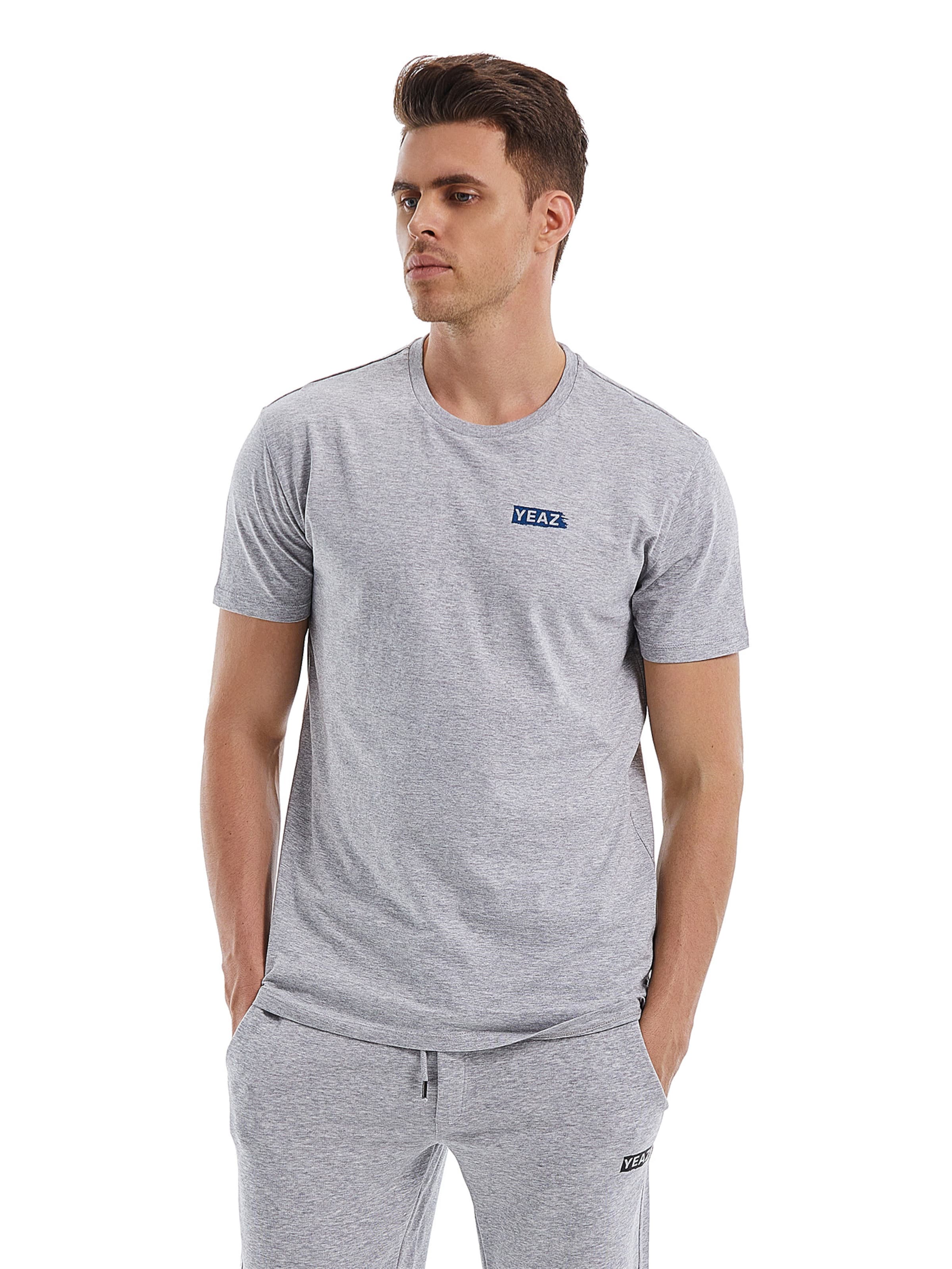 YEAZ Функциональная футболка 'Chay' в Серый: спереди