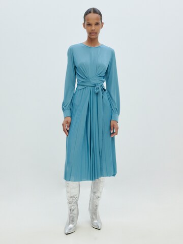 Robe 'Ravena' EDITED en bleu : devant