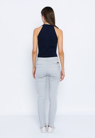 Basics and More Slimfit Hose in Grau
