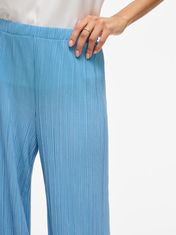 Wide leg Pantaloni di VILA in blu