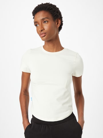PUMA Μπλουζάκι σε λευκό: μπροστά