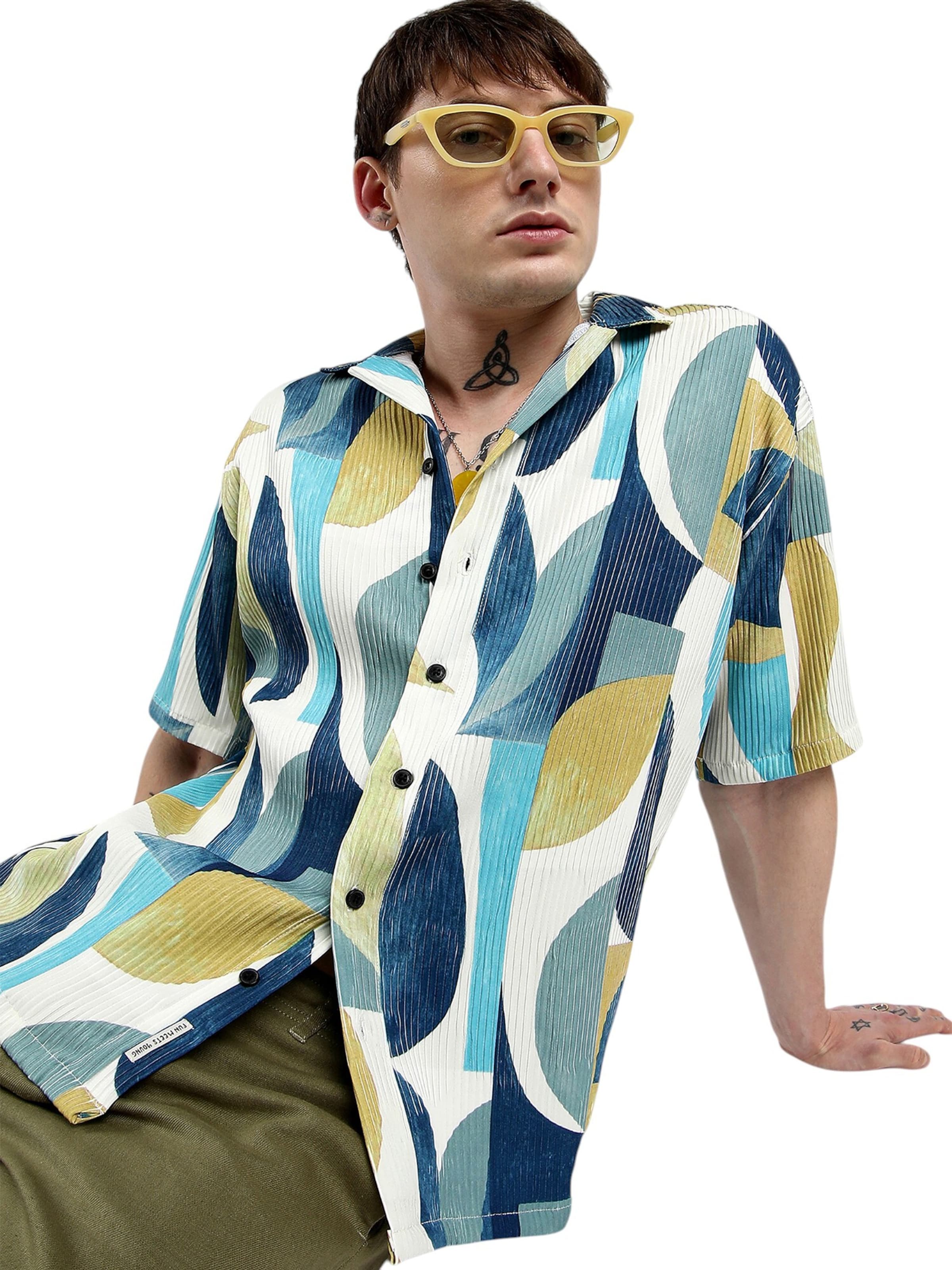 Campus Sutra Comfort fit Button Up Shirt 'Tammie' in Mixed colours