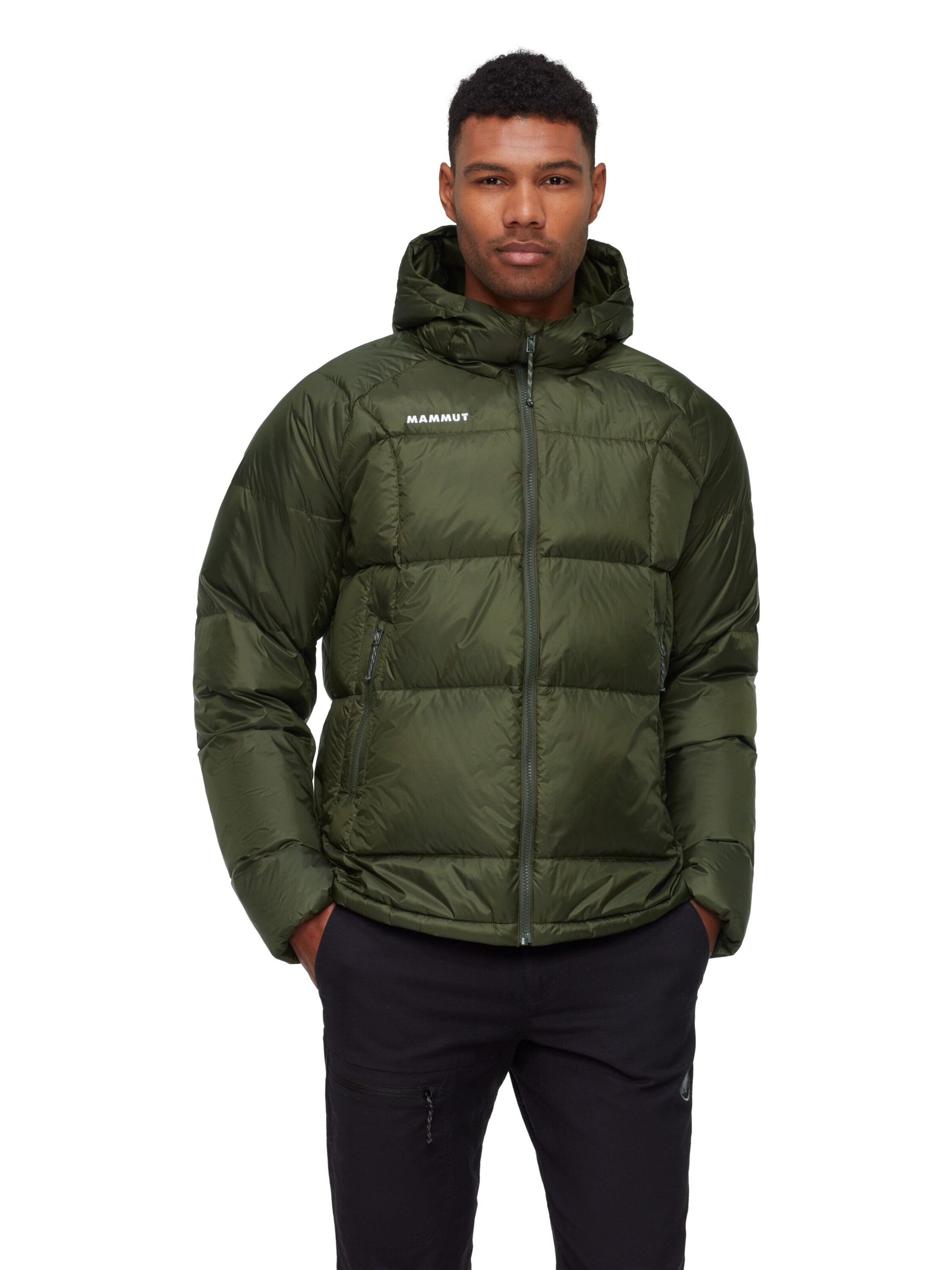 MAMMUT Outdoor jacket in Green: front