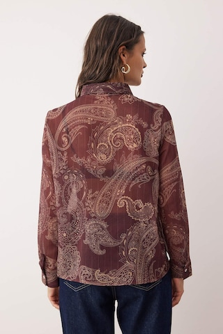 Trendyol Blouse in Brown