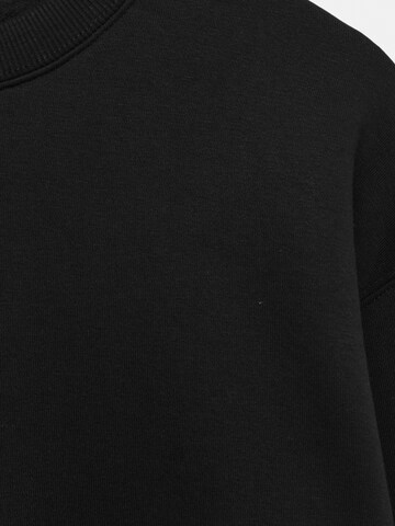Pull&Bear Sweatshirt in Schwarz