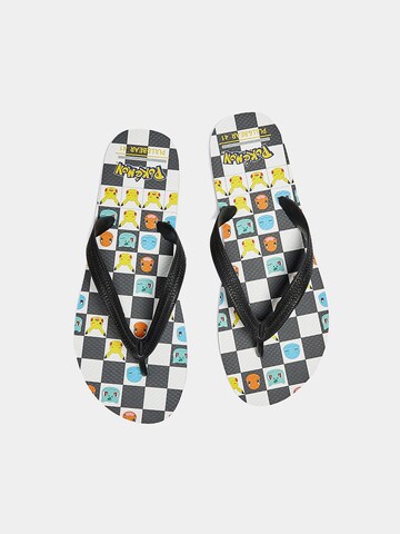 Pull&Bear Teenslippers in Zwart