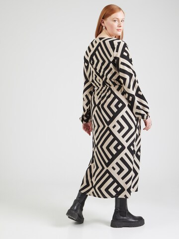 Robe 'VMCPoet' Vero Moda Curve en gris