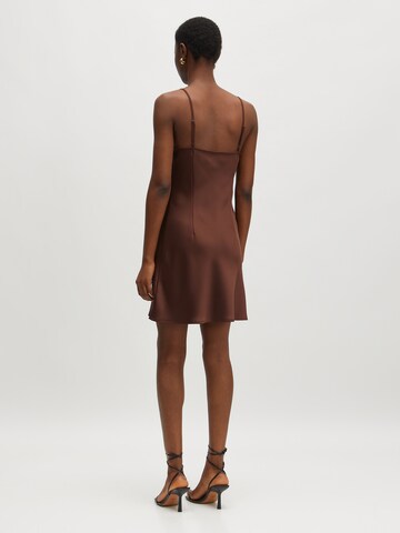 Robe 'Jessie' EDITED en marron