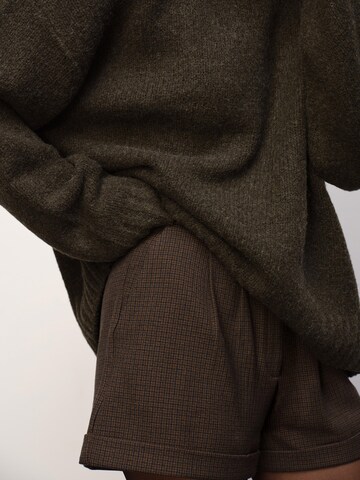 RÆRE by Lorena Rae Trui 'Rhonda' in Groen