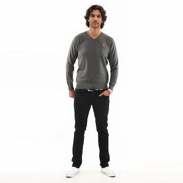 Pull-over U.S. POLO ASSN. en gris