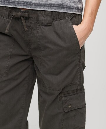 Superdry Loose fit Cargo trousers in Black