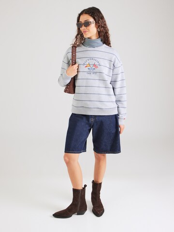 LEVI'S ® Tréning póló 'Heritage' - szürke