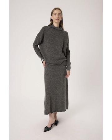 SOAKED IN LUXURY Pullover 'Miya' i grå