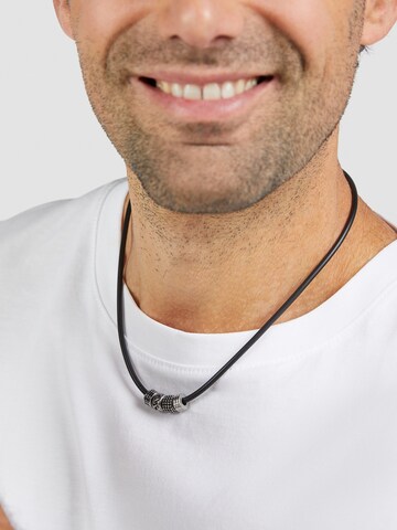 s.Oliver Kette in Schwarz