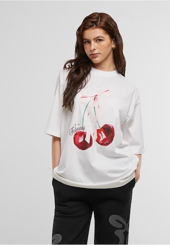 Felicious Paita 'Cherry' värissä valkoinen